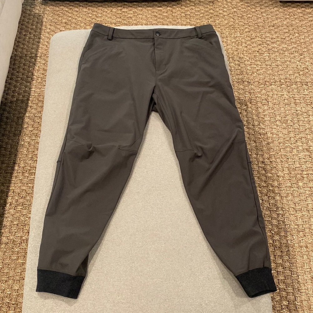 Lululemon Joggers- Gray